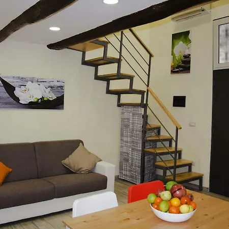 Gerry's House نابولي